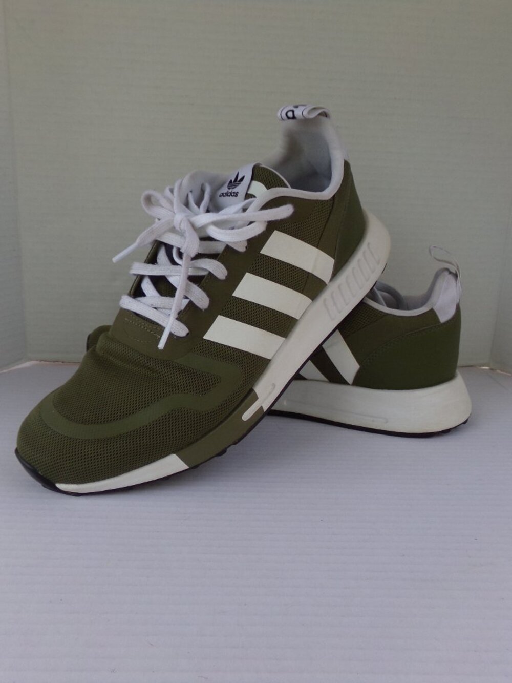 Men's Adidas Tie Sneakers Tennis Shoes 11.5 Green White
